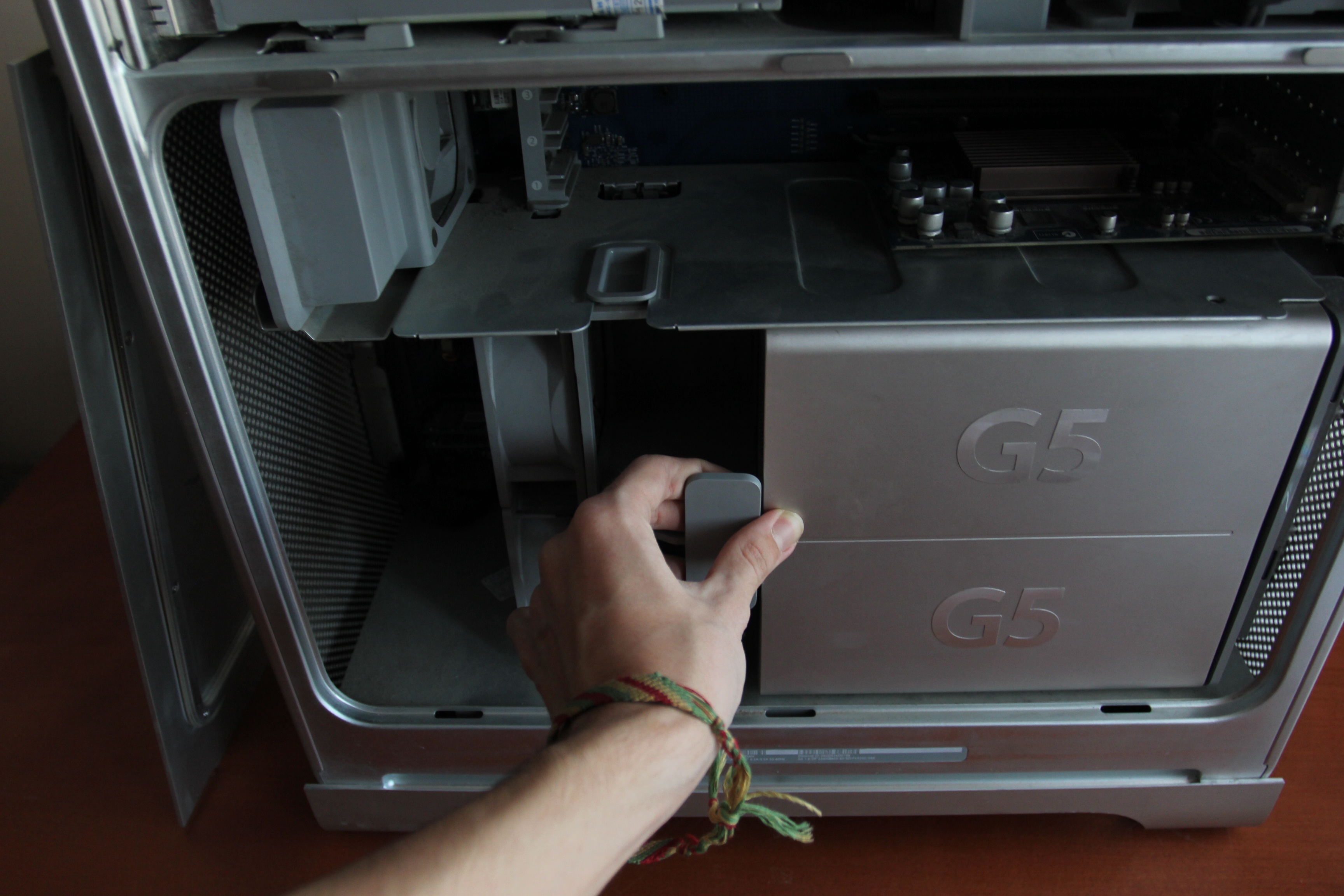 Обзор винтажного PowerMac G5