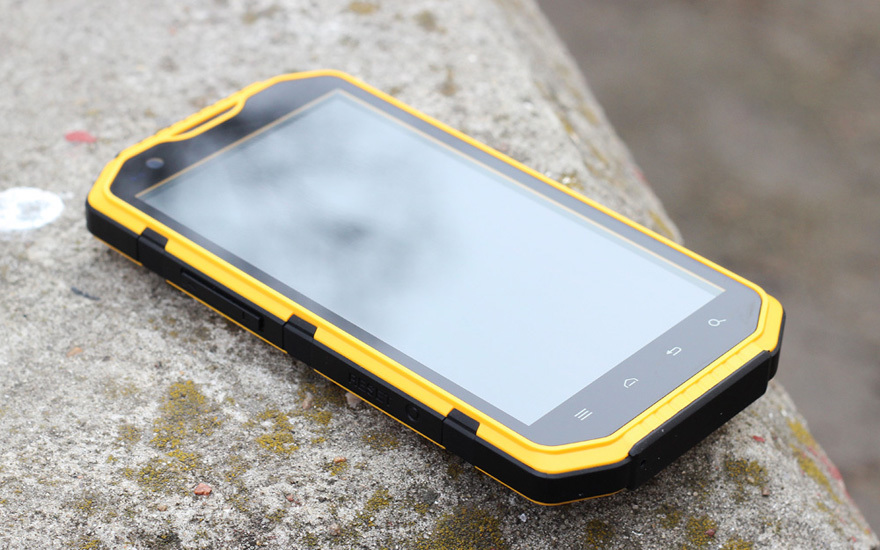 Обзор защищенного смартфона J4 Обзор защищенного смартфона J4