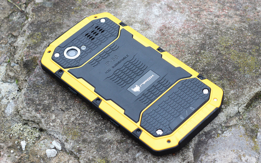 Обзор защищенного смартфона J4 Обзор защищенного смартфона J4