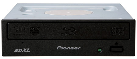 Оптический привод Pioneer BDR-2207 может записывать диски BDXL, BD, DVD и CD