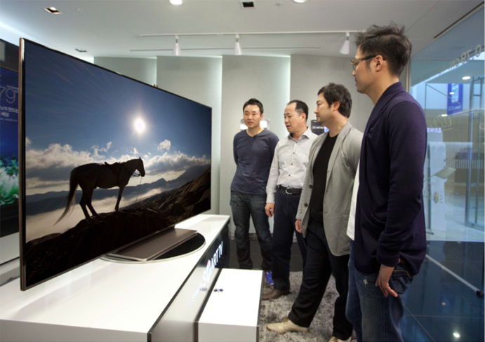 От скетчей к реальности: как создавался 75 дюймовый Samsung ES9000
