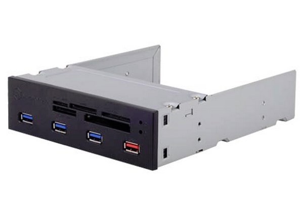 Панель для отсека 5,25 дюйма SilverStone FP56 включает разъемы USB 3.0, слоты для карт памяти и место для двух накопителей