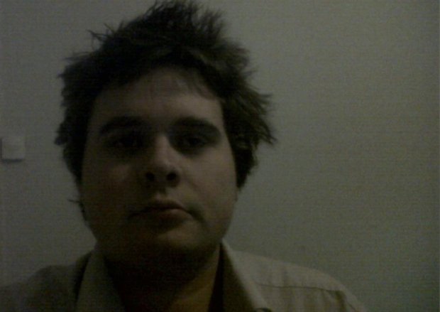 Парень зарегистрировал платный номер и зарабатывает на рекламщиках Парень зарегистрировал платный номер и зарабатывает на рекламщиках