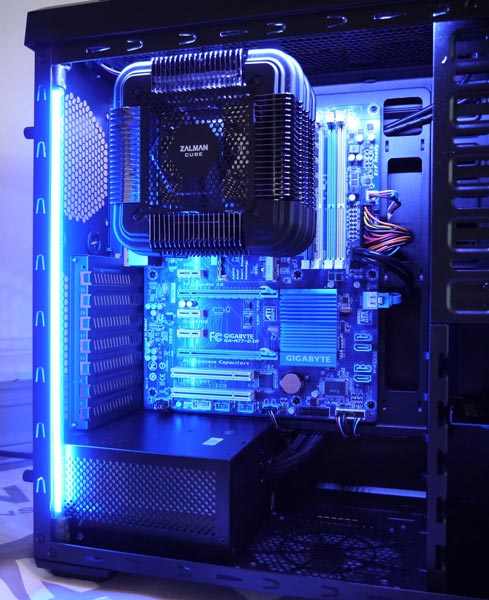 В конструкцию Zalman FX100 Cube входит 10 тепловых трубок