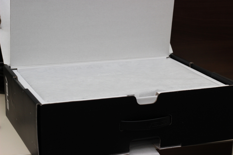 Первый взгляд на ноутбук с установленной Windows 8 от Asus Первый взгляд на ноутбук с установленной Windows 8 от Asus