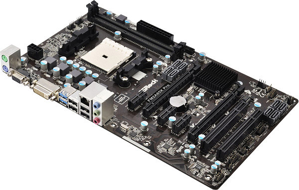 Плата ASRock FM2A85X Pro выполнена в типоразмере ATX