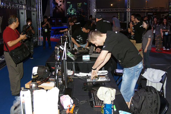 По стопам MSI Master Overclocking Arena 2012