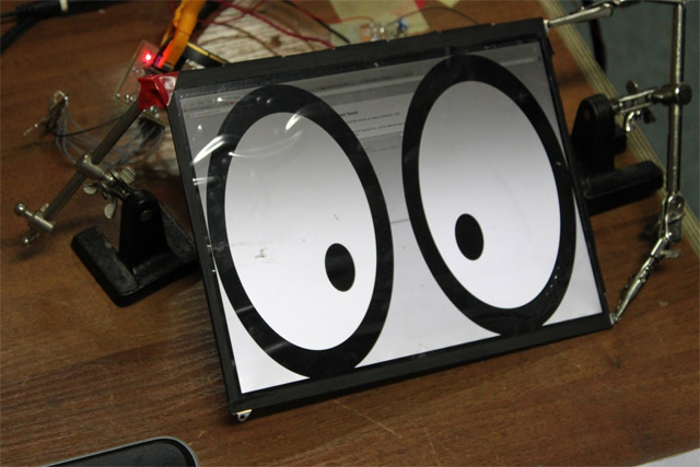 Подключение ЖК панели от iPad к персональному компьютеру Подключение ЖК панели от iPad к персональному компьютеру