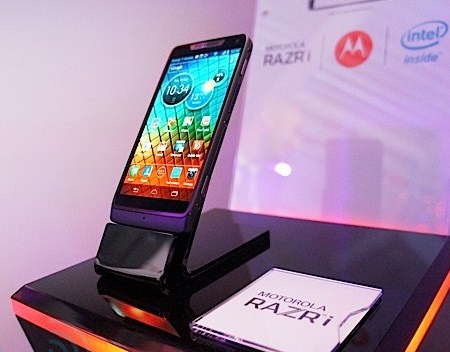 Motorola RAZR i