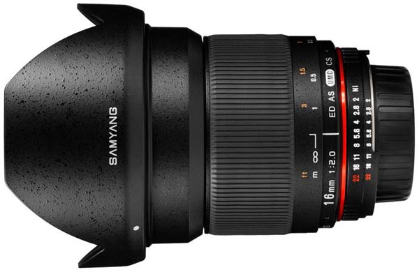 Объектив Samyang 16mm f/2.0 ED AS UMC CS рассчитан на ручную фокусировку