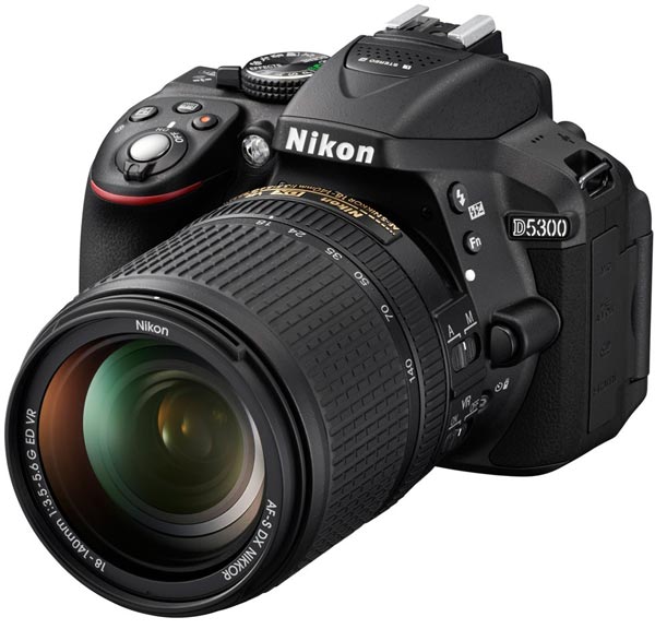 В камере Nikon D5300 используется датчик изображения типа CMOS формата APC-S (23,5 x 15,6 мм) разрешением 24,2 Мп