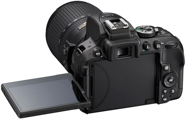 В камере Nikon D5300 используется датчик изображения типа CMOS формата APC-S (23,5 x 15,6 мм) разрешением 24,2 Мп