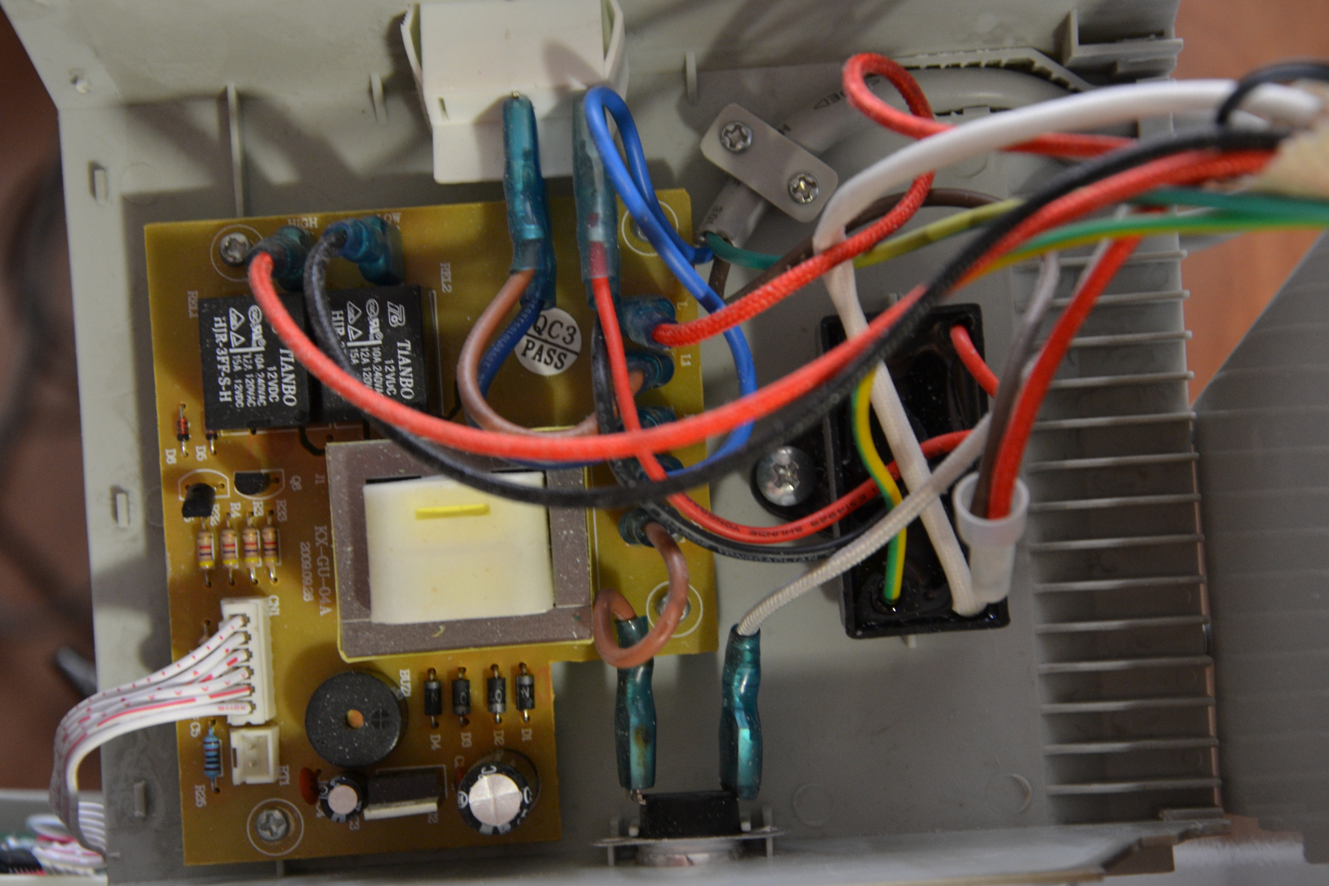 Превращение обычного электрического конвектора в беспроводной Превращение обычного электрического конвектора в беспроводной