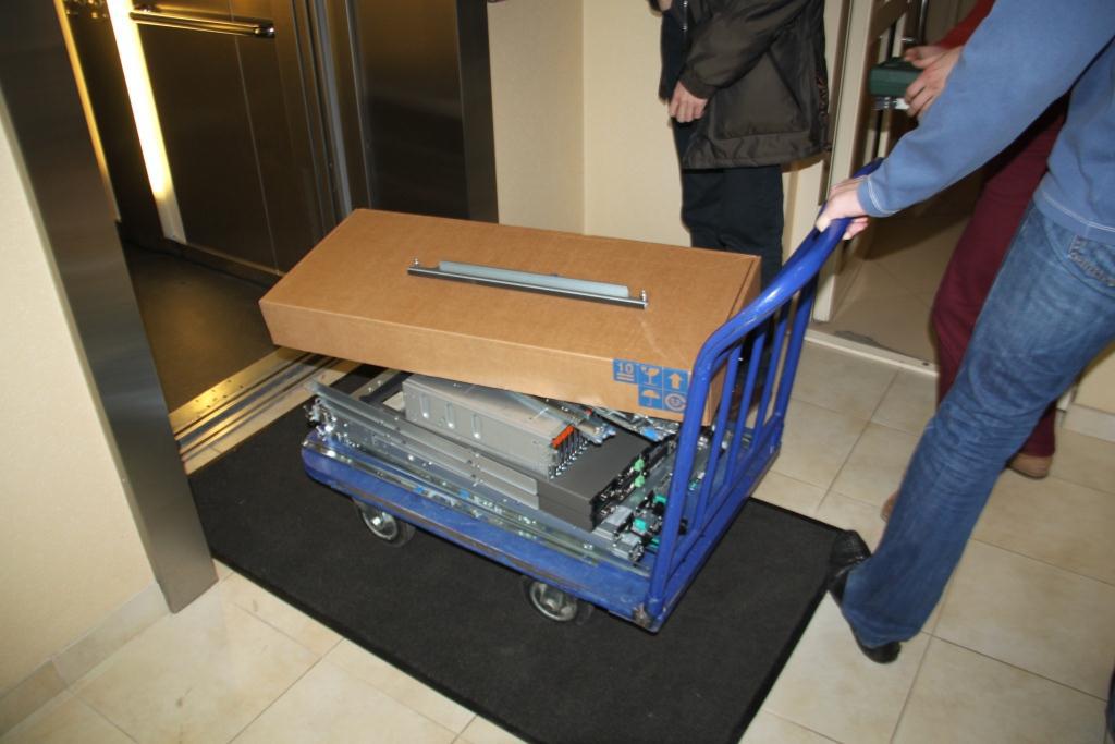 Приглашаю на тест драйв коробки за 28 миллионов рублей – СХД EMC XtremIO