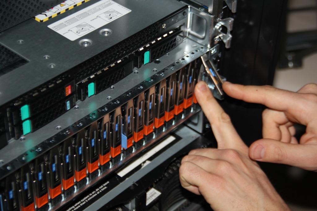 Приглашаю на тест драйв коробки за 28 миллионов рублей – СХД EMC XtremIO