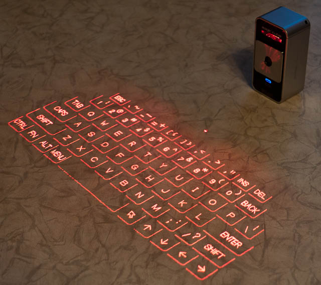 Проекционная клавиатура Celluon Magic Cube — первый взгляд