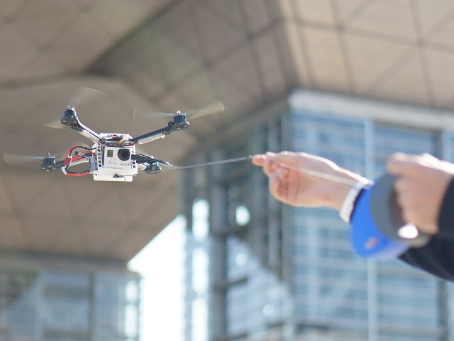 Прогулки с летающей камерой image