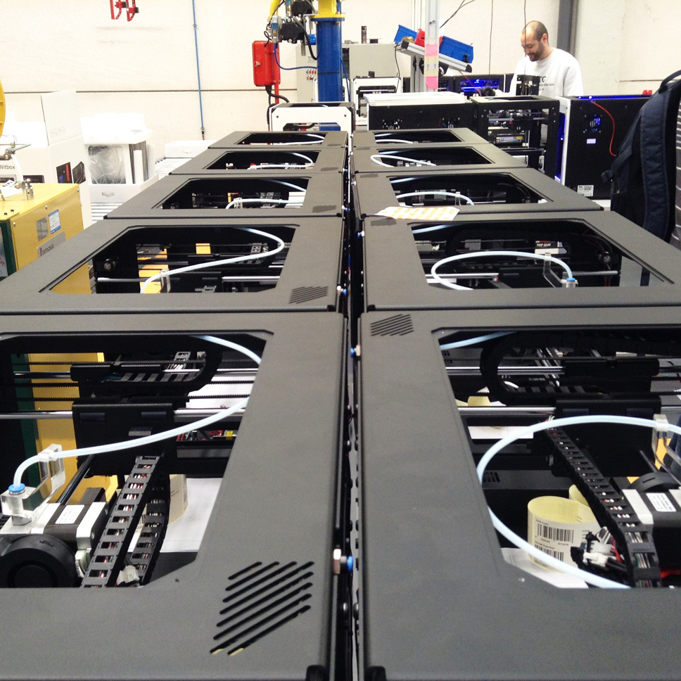 Witbox-принтеры проходят тестирование, печать, фигле!