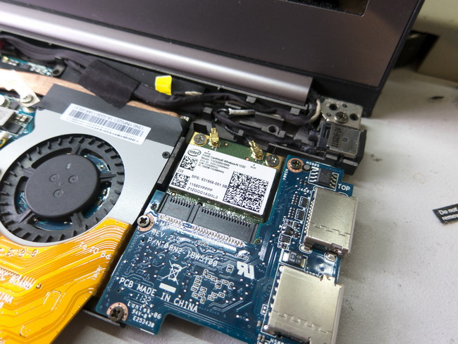 Разбираем до основания ультрабук Lenovo IdeaPad U300s image