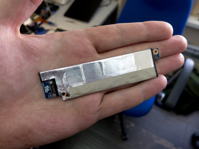 Разбираем до основания ультрабук Lenovo IdeaPad U300s image