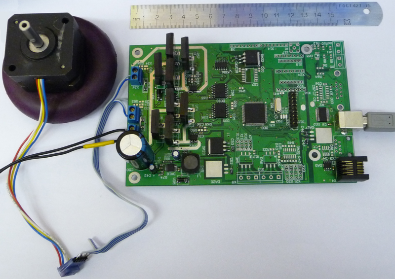 Робот автомобиль команды АВРОРА на “Робокросс 2013” Робот автомобиль команды АВРОРА на “Робокросс 2013”