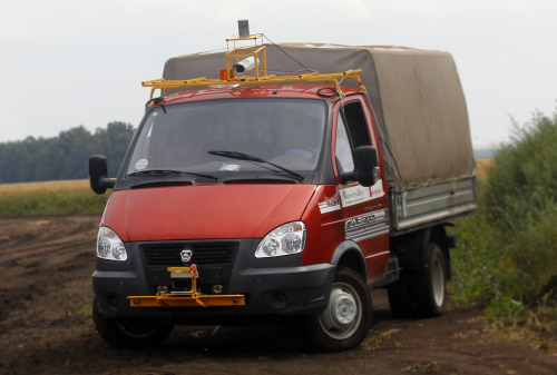 Робот автомобиль команды АВРОРА на “Робокросс 2013” Робот автомобиль команды АВРОРА на “Робокросс 2013”