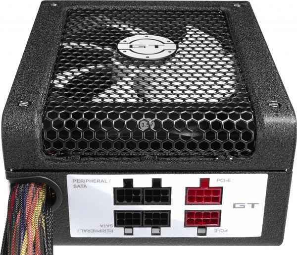 Серия блоков питания AeroCool GT включает модели мощностью до 1050 Вт