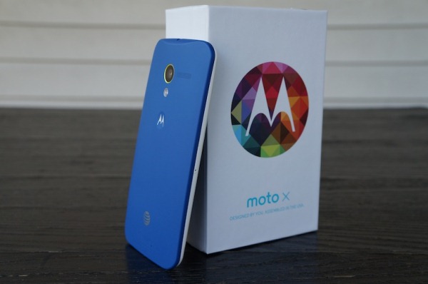 Смартфон Moto X продаётся вполне неплохо Moto X