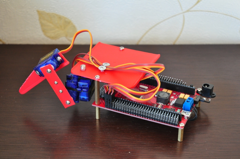 Собираем и заставляем бегать бюджетного гексапода Собираем и заставляем бегать бюджетного гексапода