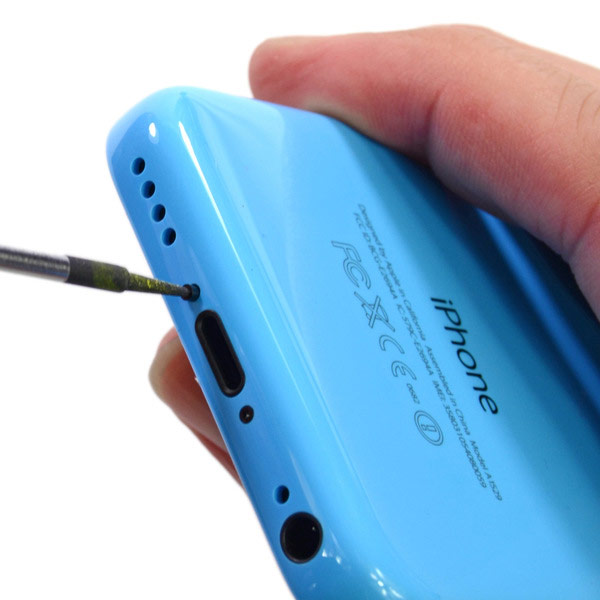 Специалисты iFixit отметили сходство многих компонентов смартфонов Apple iPhone 5c и Apple iPhone 5s