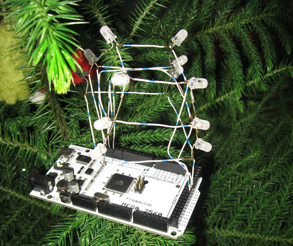 Светодиодная новогодняя елка на Arduino за один вечер