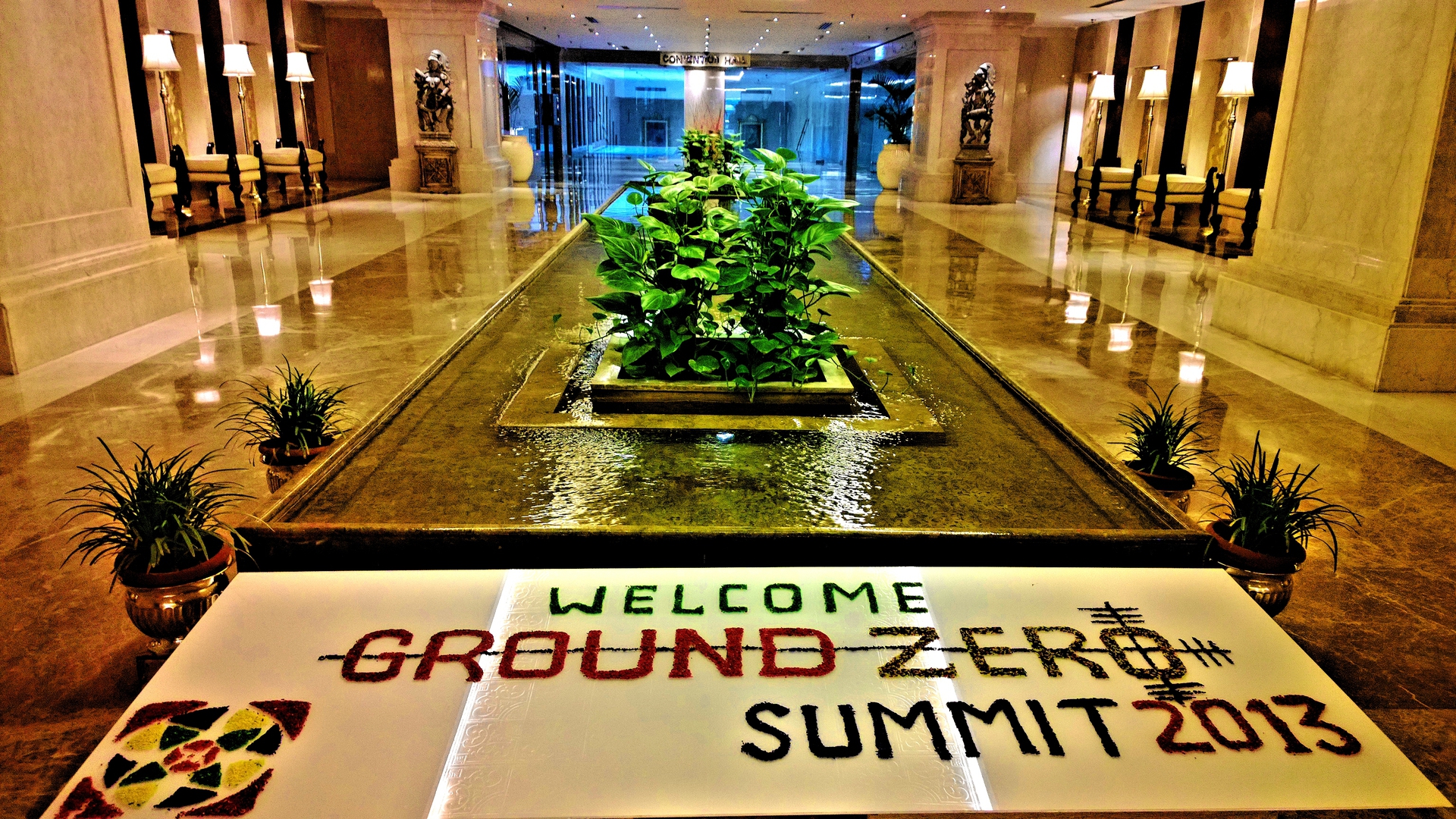 Священная корова, карма и усы: как и почему индусы неравнодушны к ИБ Священная корова, карма и усы: как и почему индусы неравнодушны к ИБ