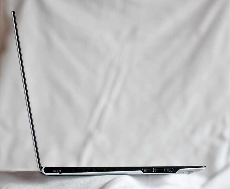 Ультрабук Fujitsu Lifebook U772 Ультрабук Fujitsu Lifebook U772