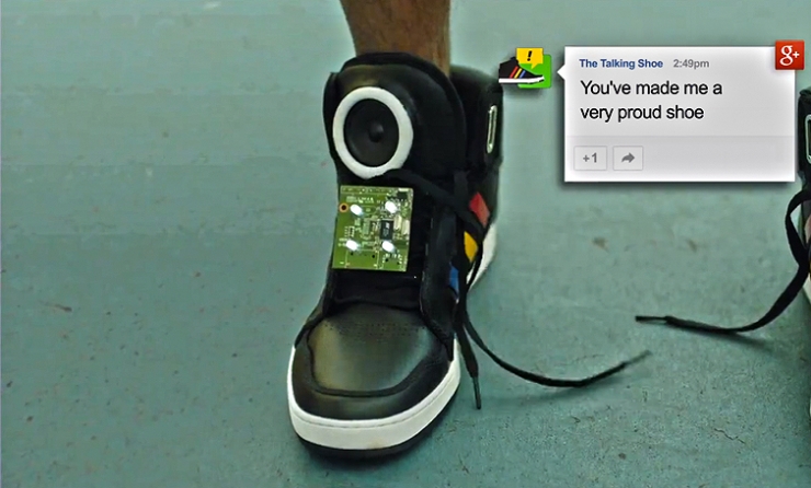 В Google разработали «умные» интерактивные кроссовки (+ видео)