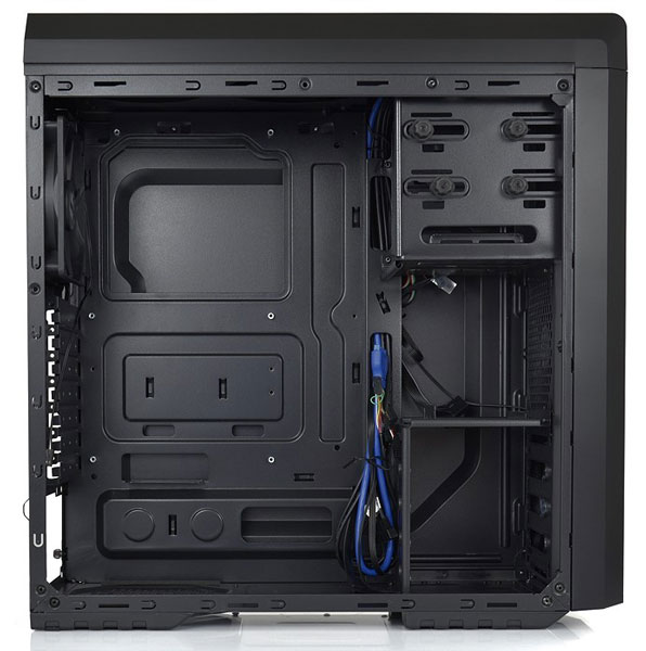 При габаритах 473 x 452 x 198 мм корпус SilentiumPC Gladius M30 Pure Black весит 4,5 кг