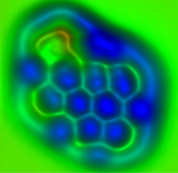 В новый микроскоп IBM видно межатомные связи в молекуле