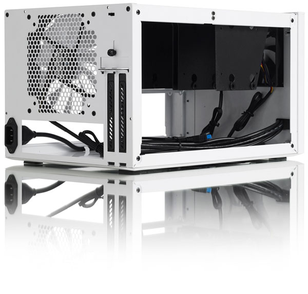 Корпус Fractal Design Node 304 размерами 250 х 210 х 374 мм рассчитан на платы типоразмера Mini-ITX и DTX