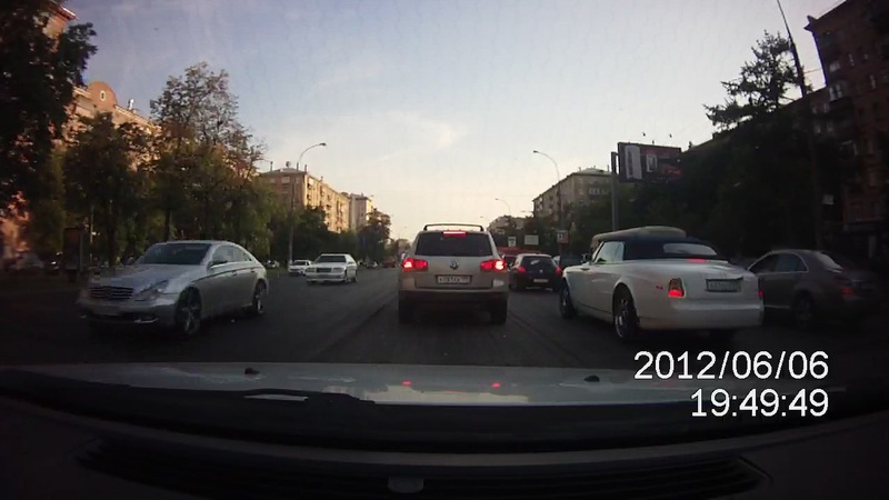 Видеорегистратор AdvoCam FD3, подробный обзор