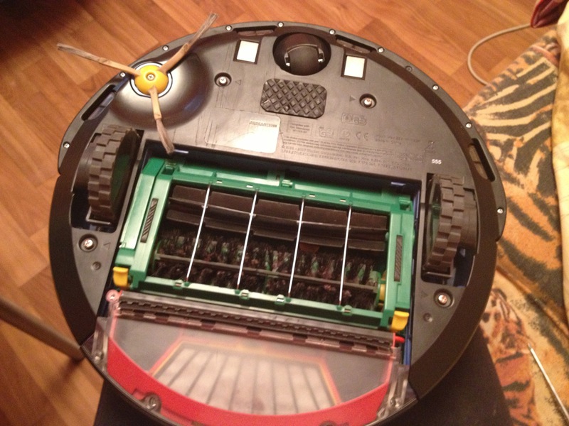 Внутренний мир робота пылесоса iRobot Roomba 555