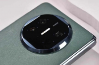 Huawei сворачивает продажи Mate XT: уникальный тройной складной смартфон останется только в дешёвой восстановленной версии