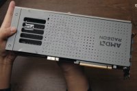 Ещё одна видеокарта, которая может получать всё питания от системной платы. Появилось видео распаковки Sapphire Radeon RX 9070 XT Phantom Link