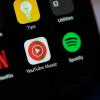 YouTube Music автоматически загрузит 500 любимых песен на iPhone
