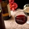 Людям, страдающим депрессиями, рекомендуют ежедневно принимать вино