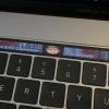 Игру Doom запустили на дисплее панели Touch Bar нового ноутбука Apple MacBook Pro