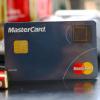 MasterCard оснащает пластиковые карточки дактилоскопическими датчиками