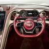 Концептуальный электромобиль Bentley EXP 12 Speed 6e оснащен изогнутым дисплеем OLED