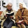Пожилым людям полезно читать