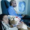 Ученые рекомендуют не спать на борту самолета