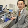 Японский профессор разработал резину, которая накапливает энергию света и механических вибраций
