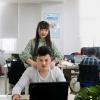 В офисы IT-компаний берут симпатичных девушек для мотивации программистов и снятия стресса